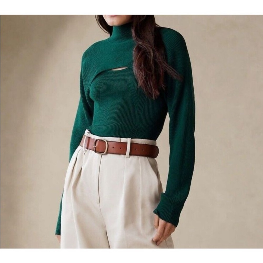 BANANA REPUBLIC Asti shrug and tank knit set